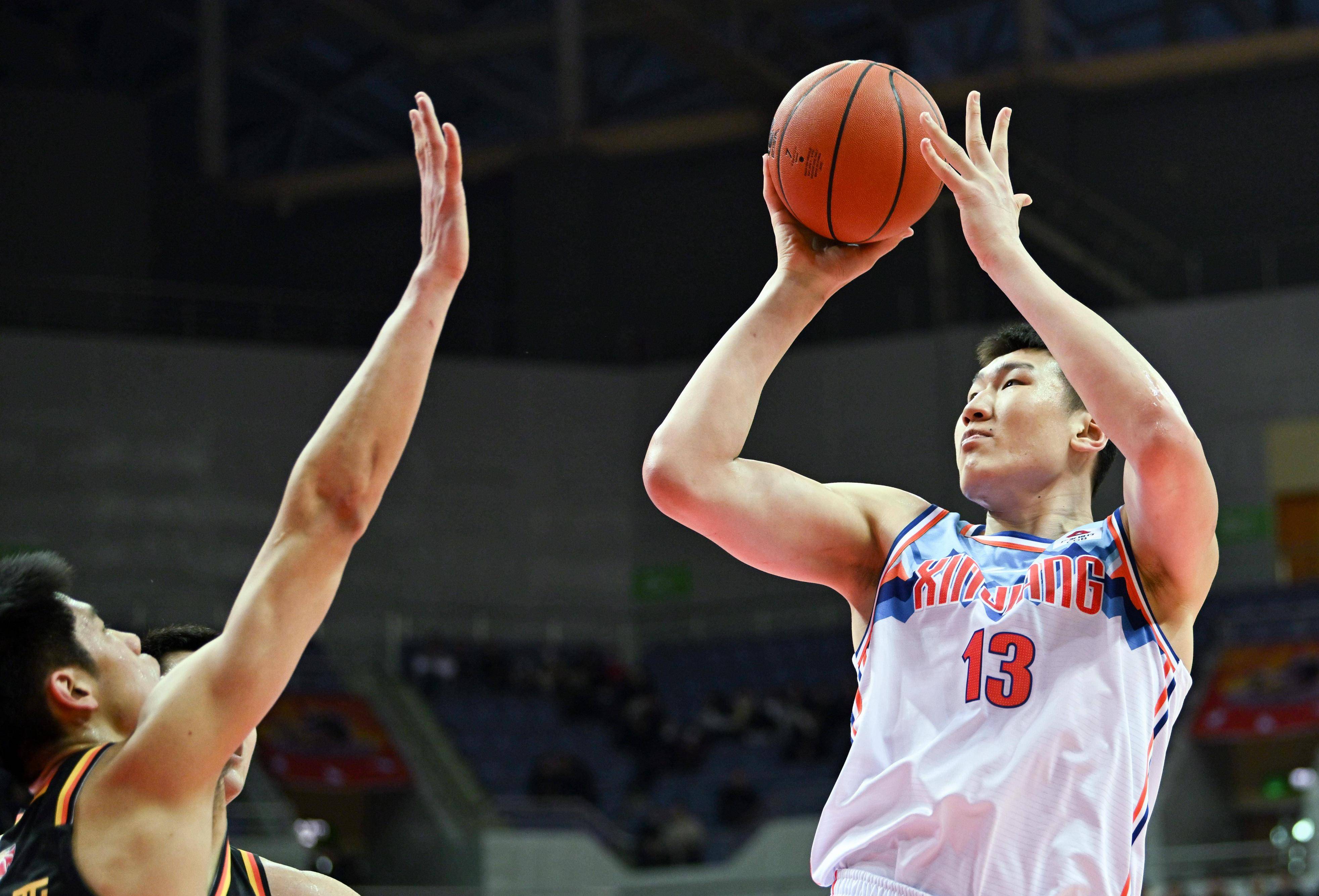 山东男篮发布备战花絮，集结日官宣签约，中超任务艰巨，训练强度明显提升的简单介绍